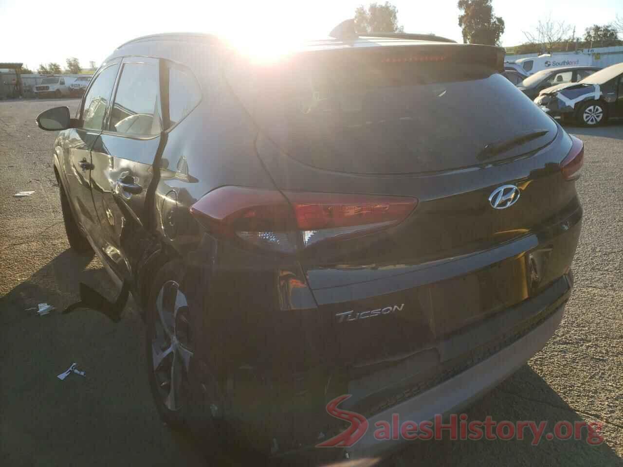 KM8J33A28JU771339 2018 HYUNDAI TUCSON