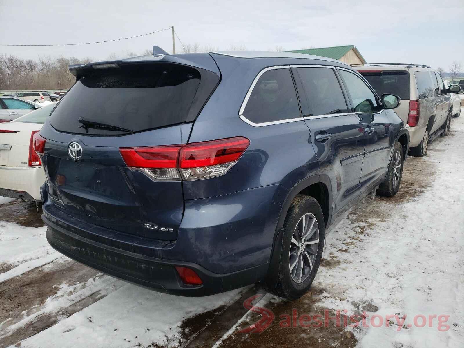 5TDJZRFH9JS862059 2018 TOYOTA HIGHLANDER