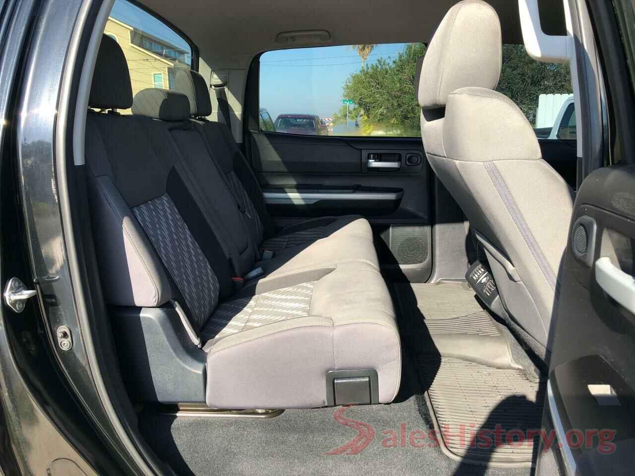 5TFEM5F12JX125825 2018 TOYOTA TUNDRA