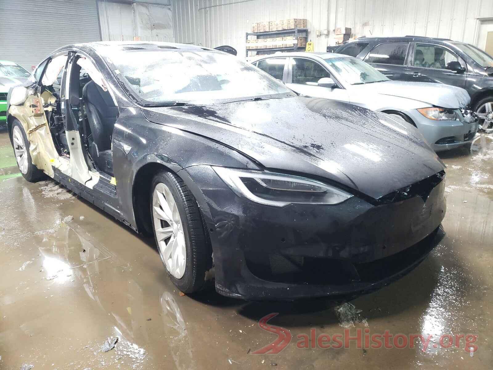 5YJSA1E27JF276720 2018 TESLA MODEL S