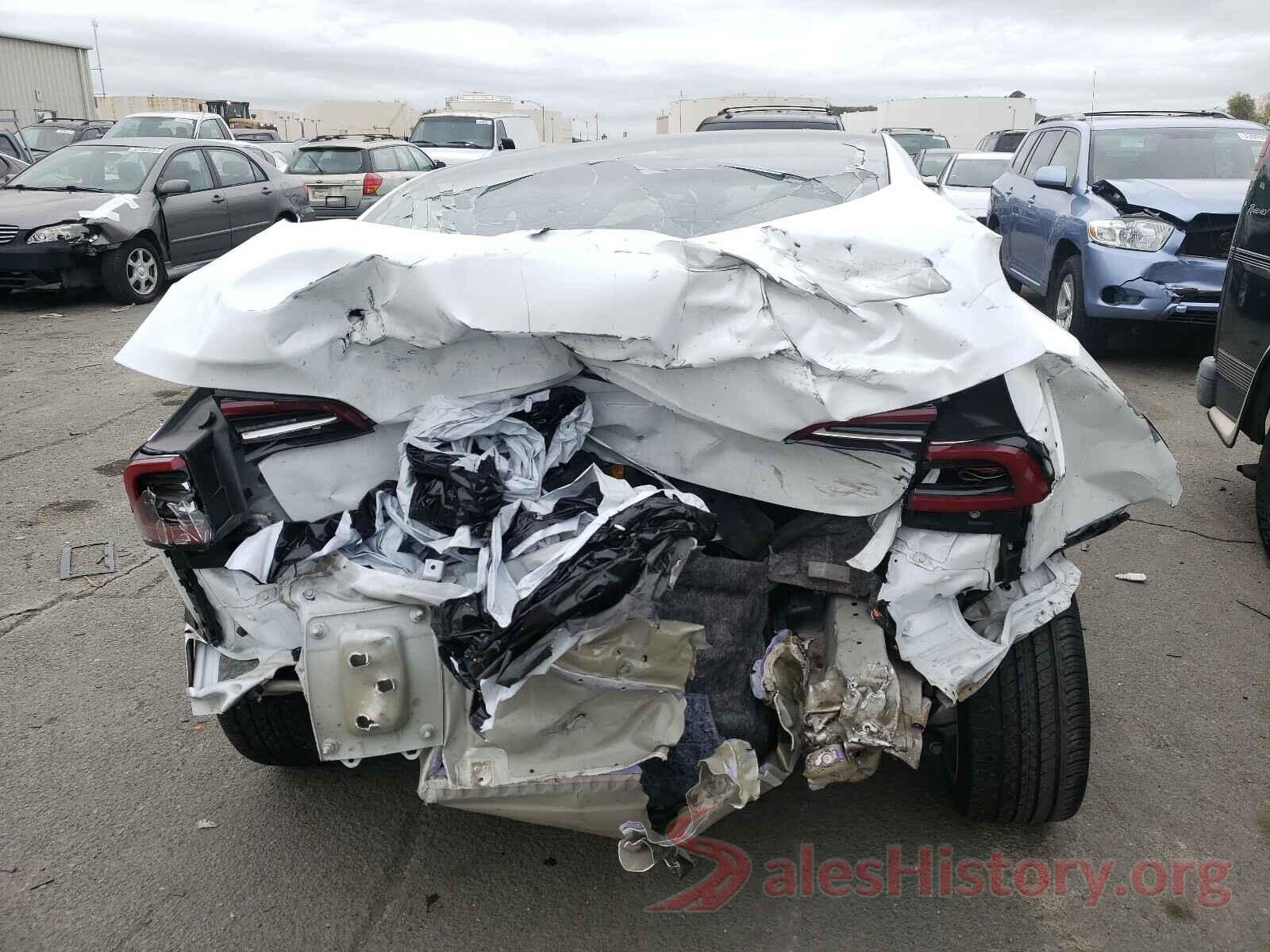 5YJ3E1EA7JF051195 2018 TESLA MODEL 3