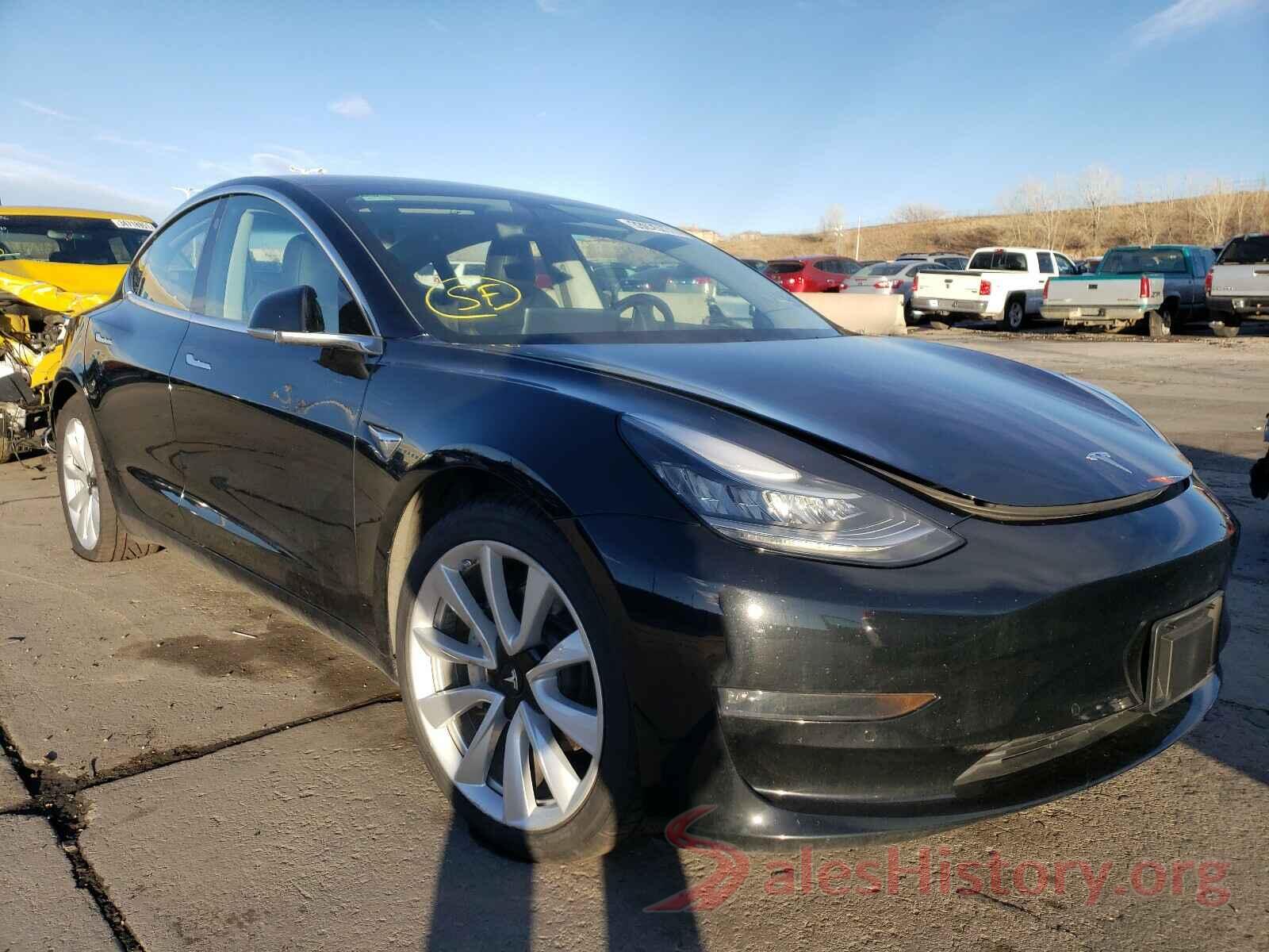 5YJ3E1EB2JF086705 2018 TESLA MODEL 3