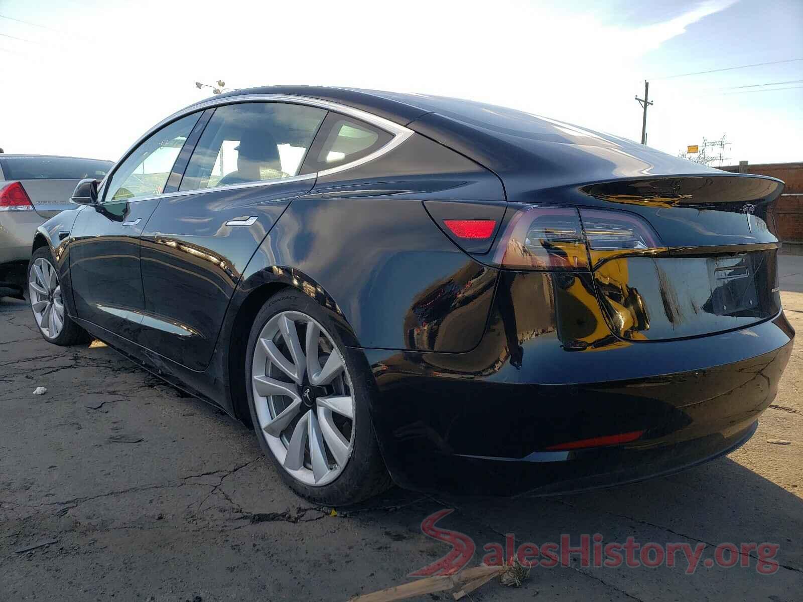 5YJ3E1EB2JF086705 2018 TESLA MODEL 3