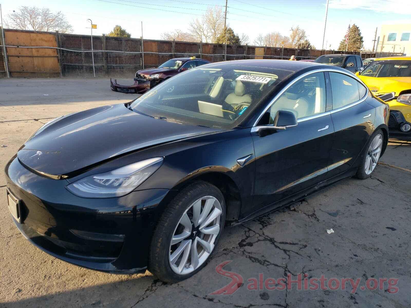 5YJ3E1EB2JF086705 2018 TESLA MODEL 3