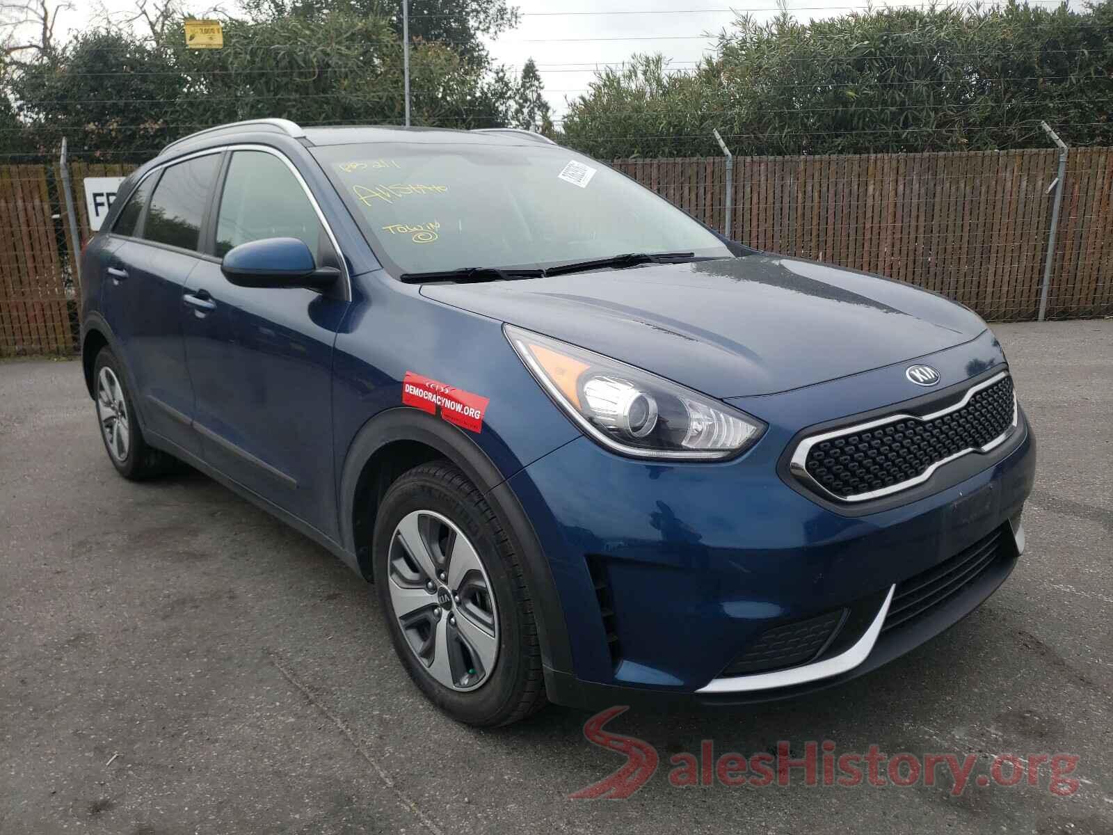 KNDCB3LC6J5211125 2018 KIA NIRO