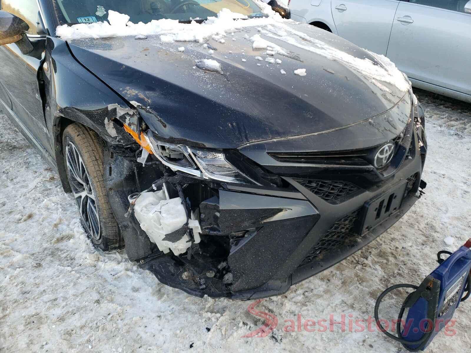 4T1B11HK8JU535911 2018 TOYOTA CAMRY