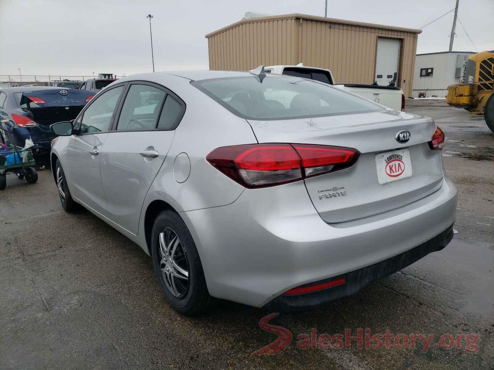 3KPFK4A75JE276917 2018 KIA FORTE