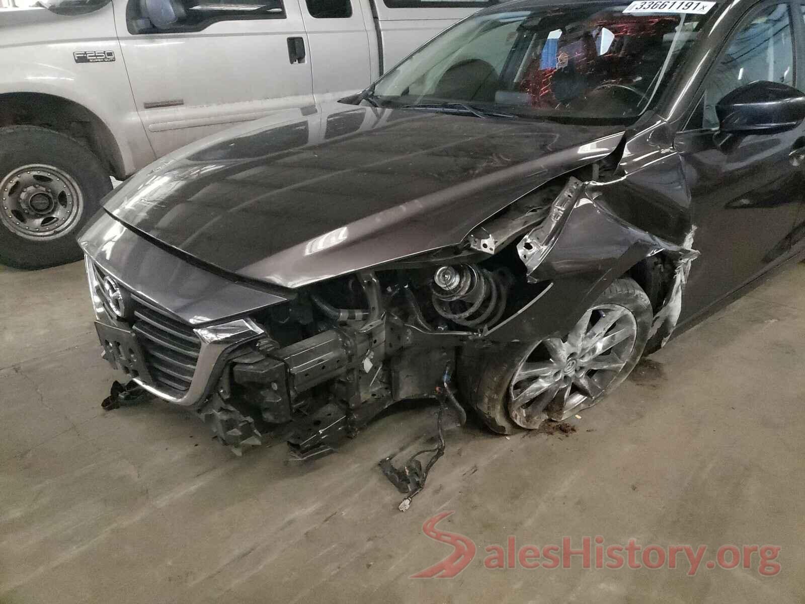 3MZBN1L32JM169499 2018 MAZDA 3