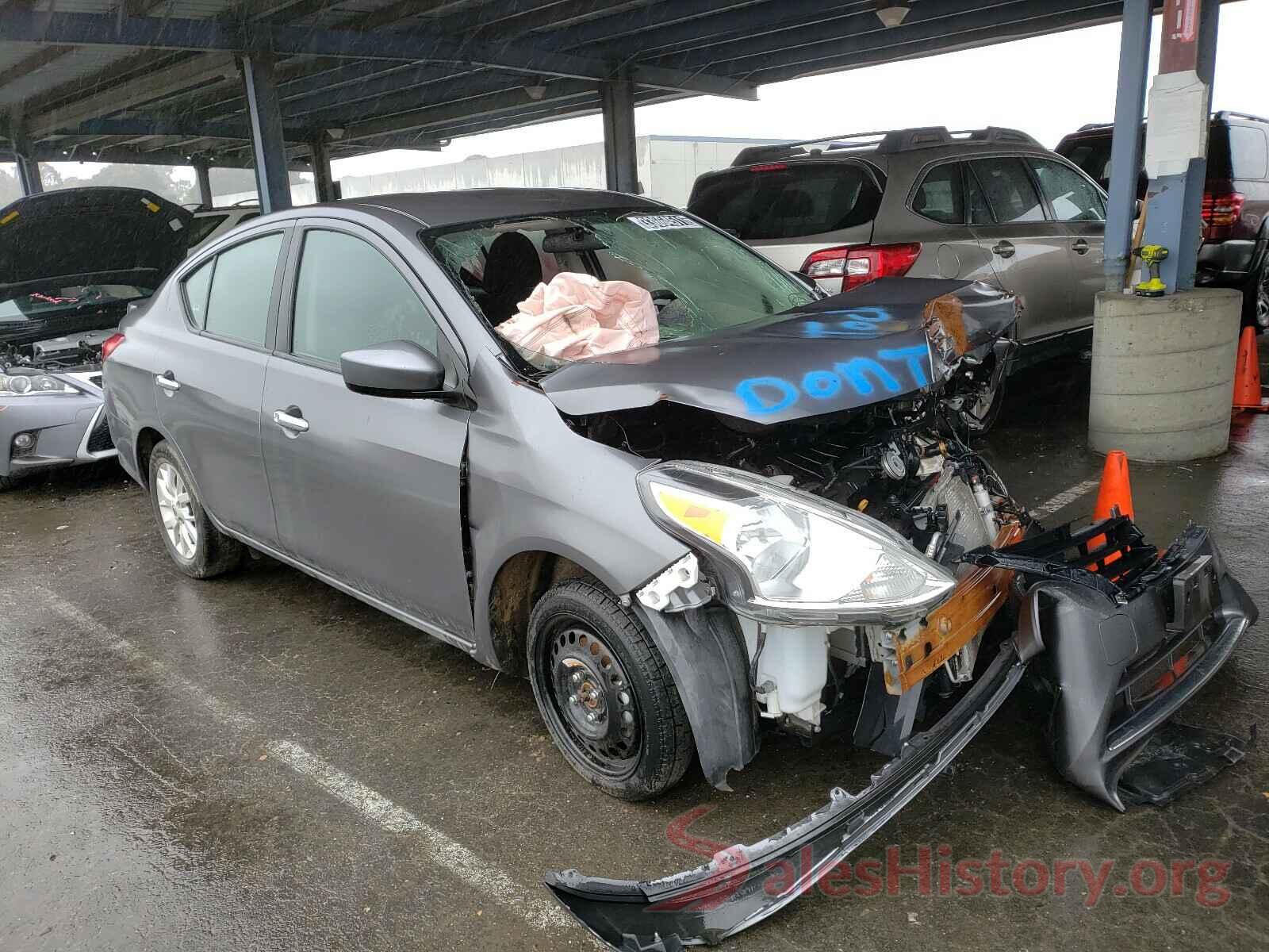 3N1CN7AP0JL857641 2018 NISSAN VERSA