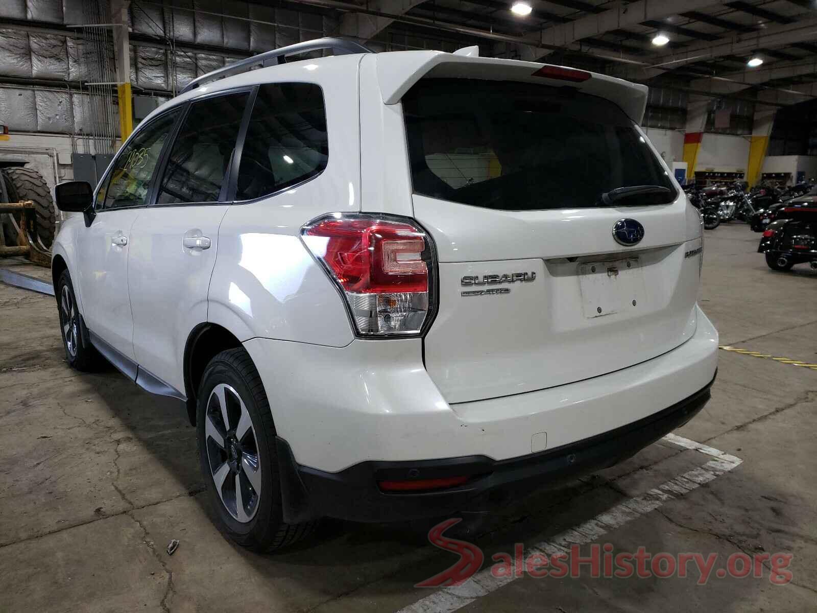 JF2SJARC7JH601323 2018 SUBARU FORESTER