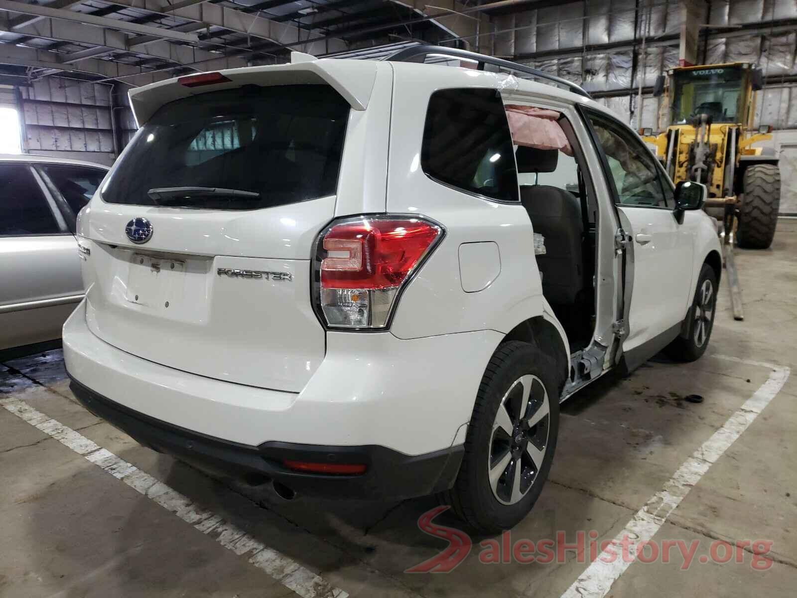 JF2SJARC7JH601323 2018 SUBARU FORESTER