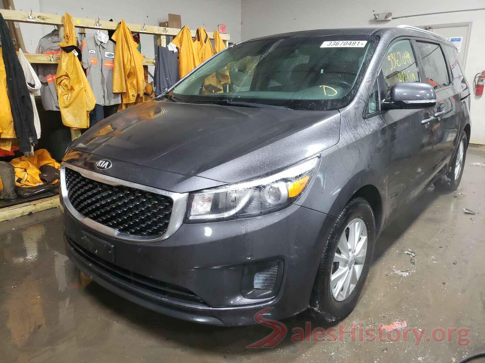 KNDMB5C13J6392029 2018 KIA SEDONA