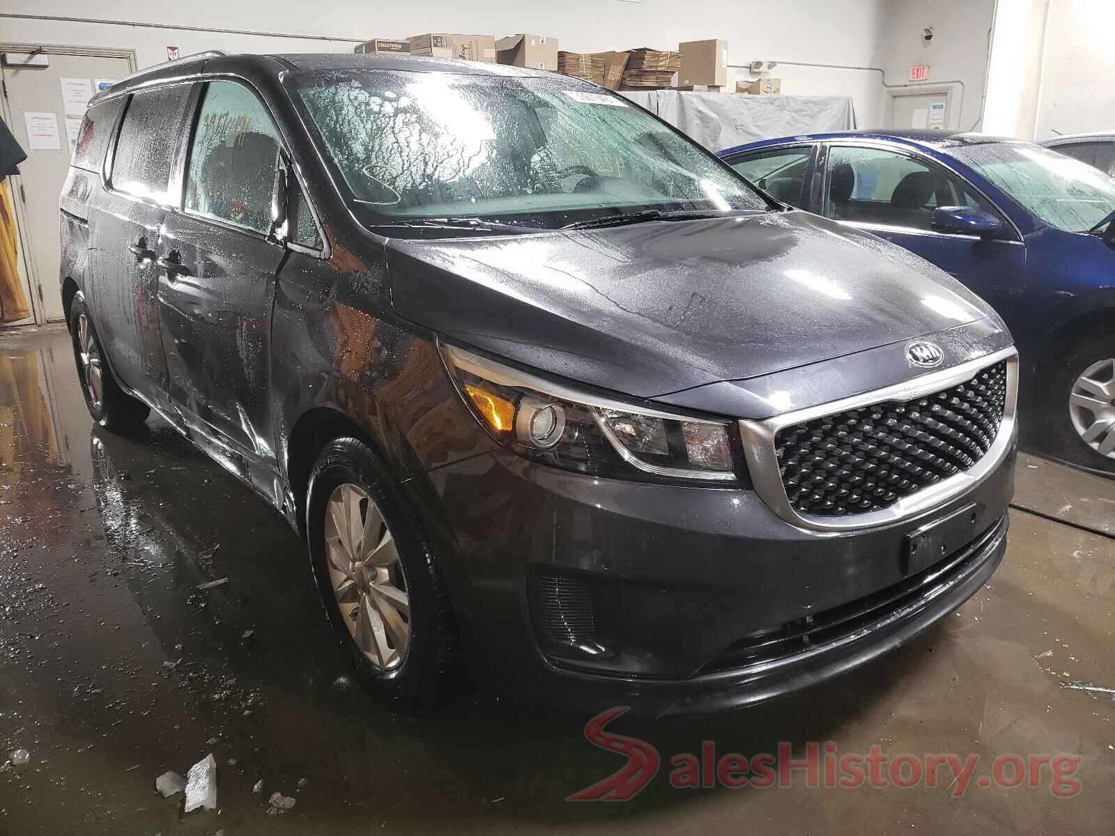 KNDMB5C13J6392029 2018 KIA SEDONA