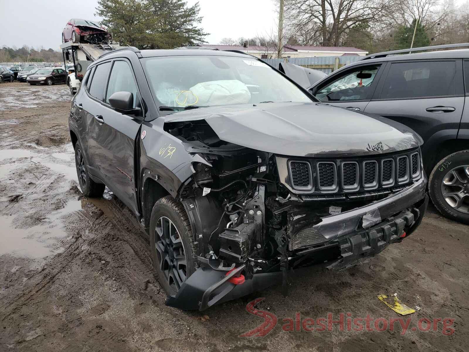 3C4NJDDB1KT765438 2019 JEEP COMPASS