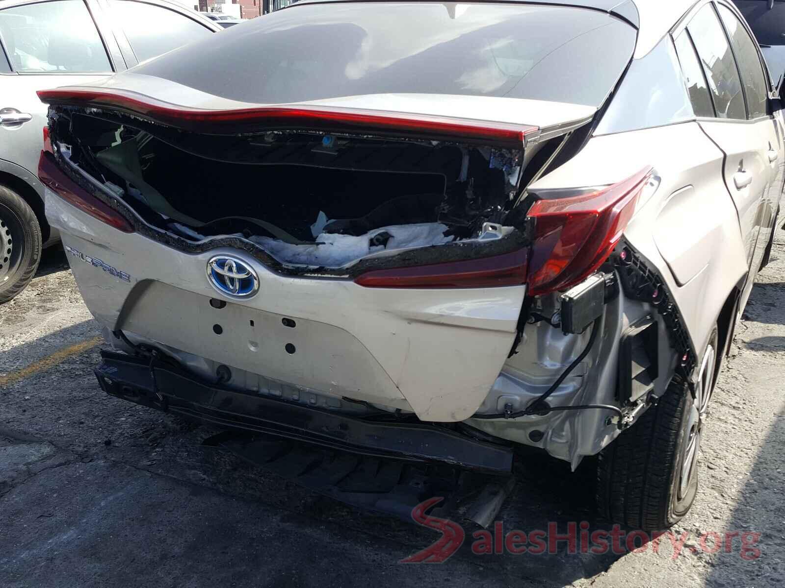 JTDKARFP3H3005718 2017 TOYOTA PRIUS