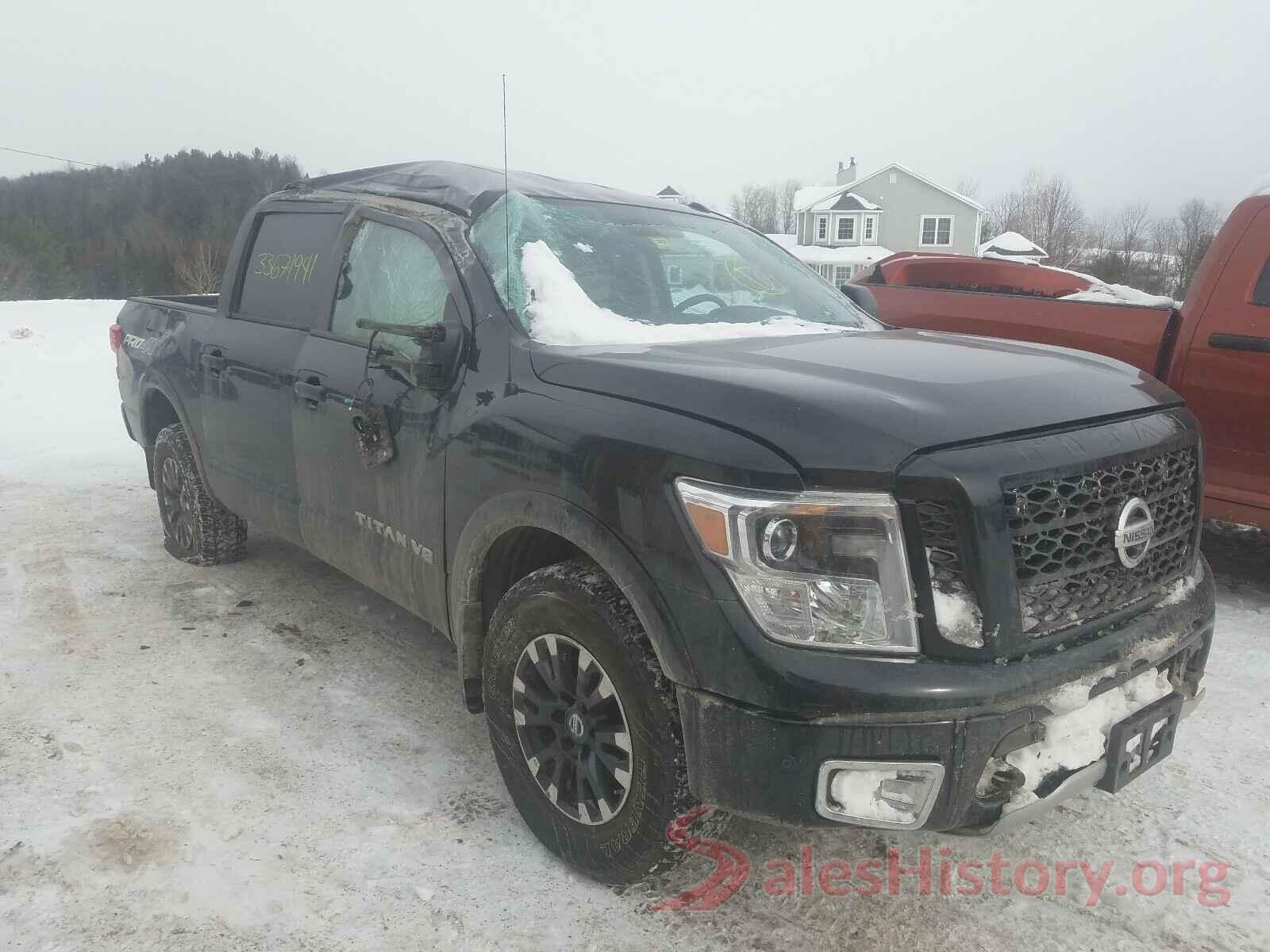 1N6AA1E51JN532712 2018 NISSAN TITAN