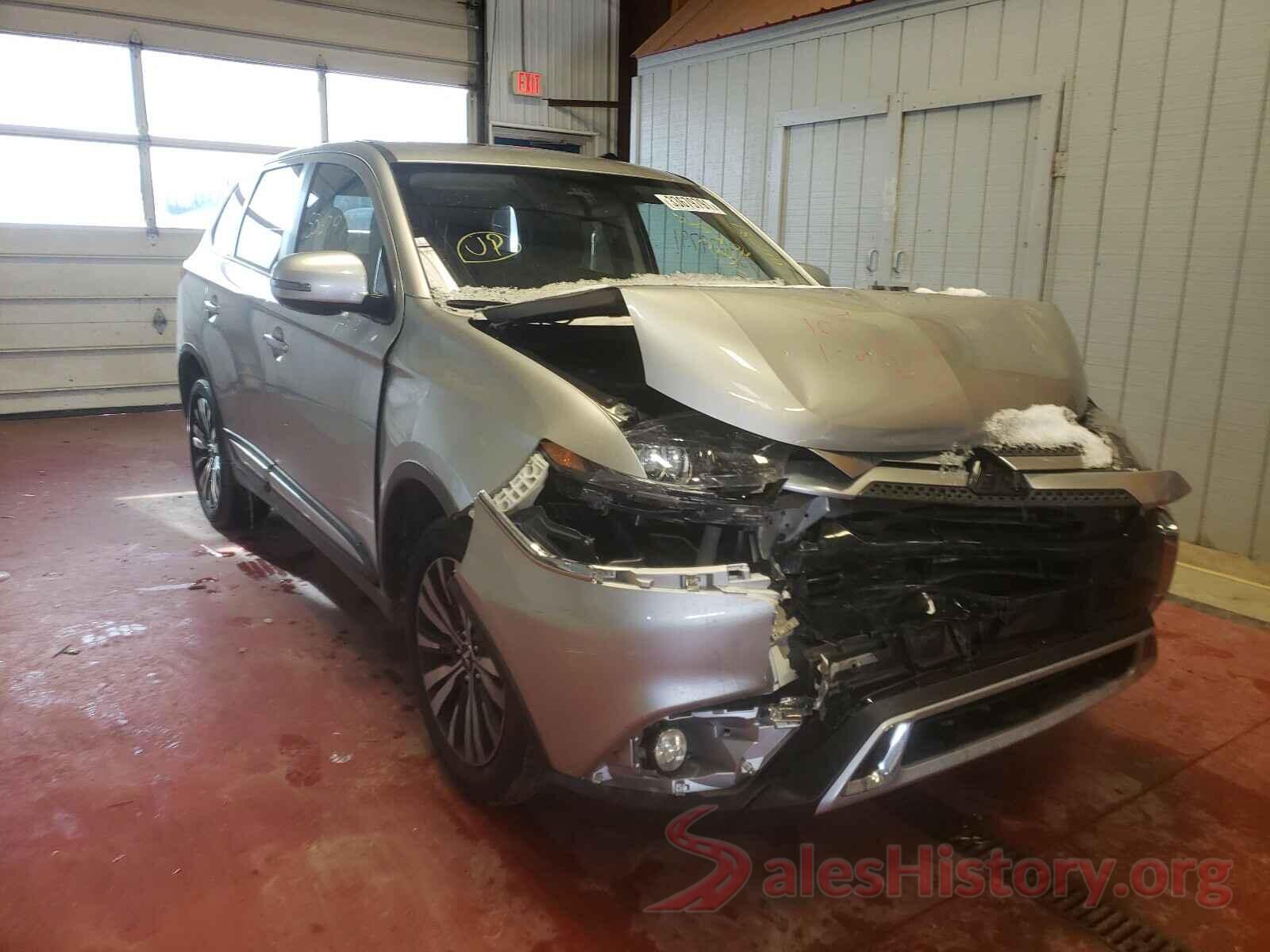 JA4AD3A33LZ011281 2020 MITSUBISHI OUTLANDER