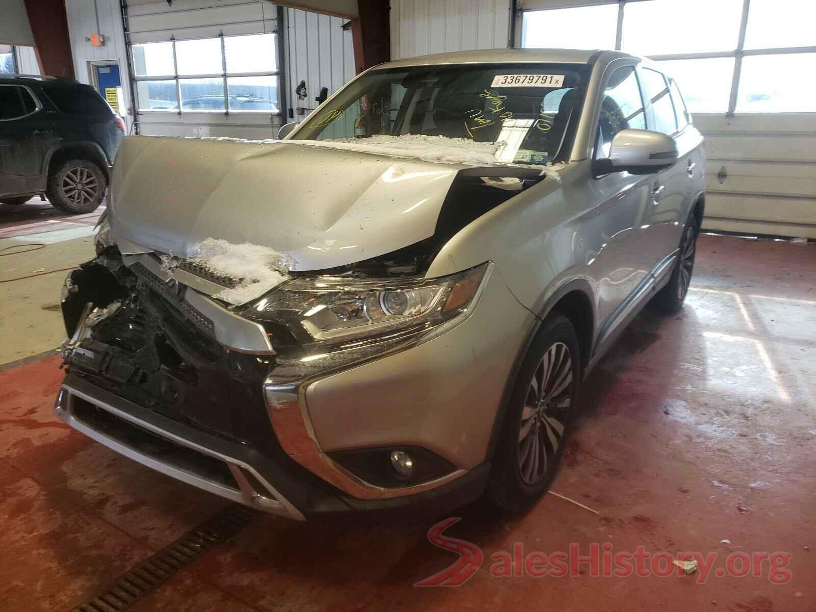 JA4AD3A33LZ011281 2020 MITSUBISHI OUTLANDER