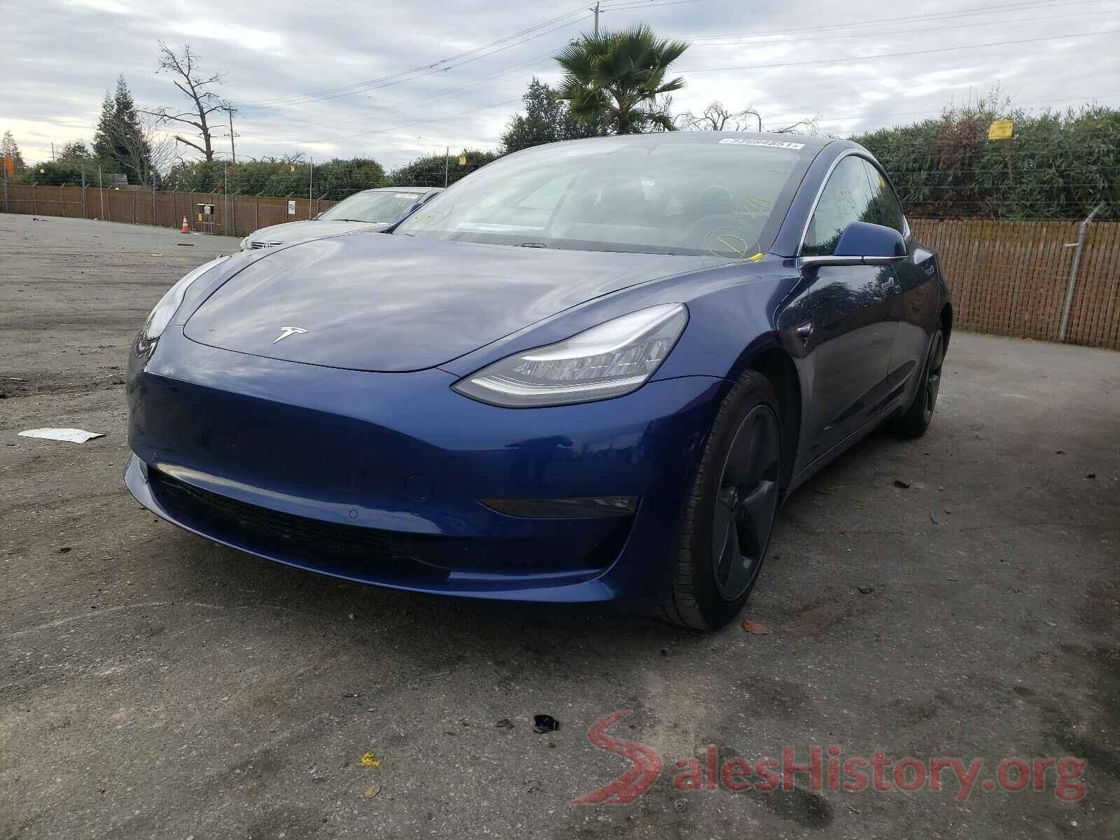 5YJ3E1EB8KF211000 2019 TESLA MODEL 3