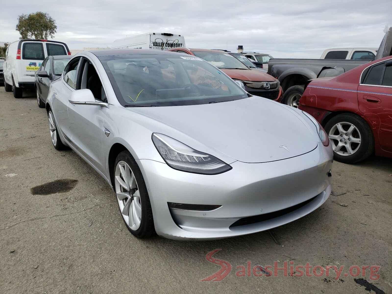 5YJ3E1EA3JF048682 2018 TESLA MODEL 3