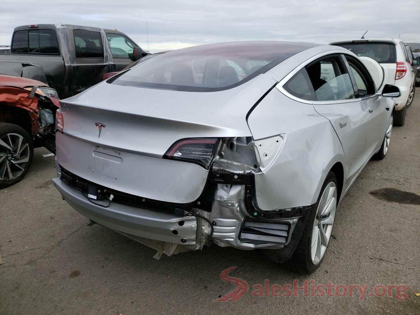 5YJ3E1EA3JF048682 2018 TESLA MODEL 3