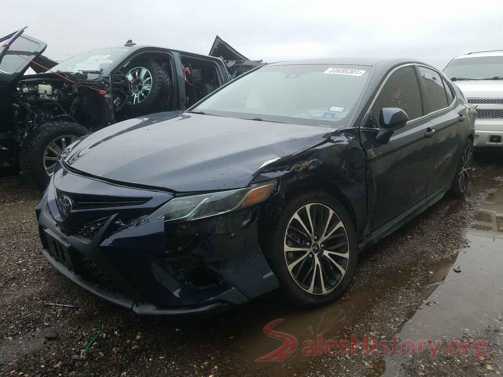 4T1B11HK0JU510761 2018 TOYOTA CAMRY