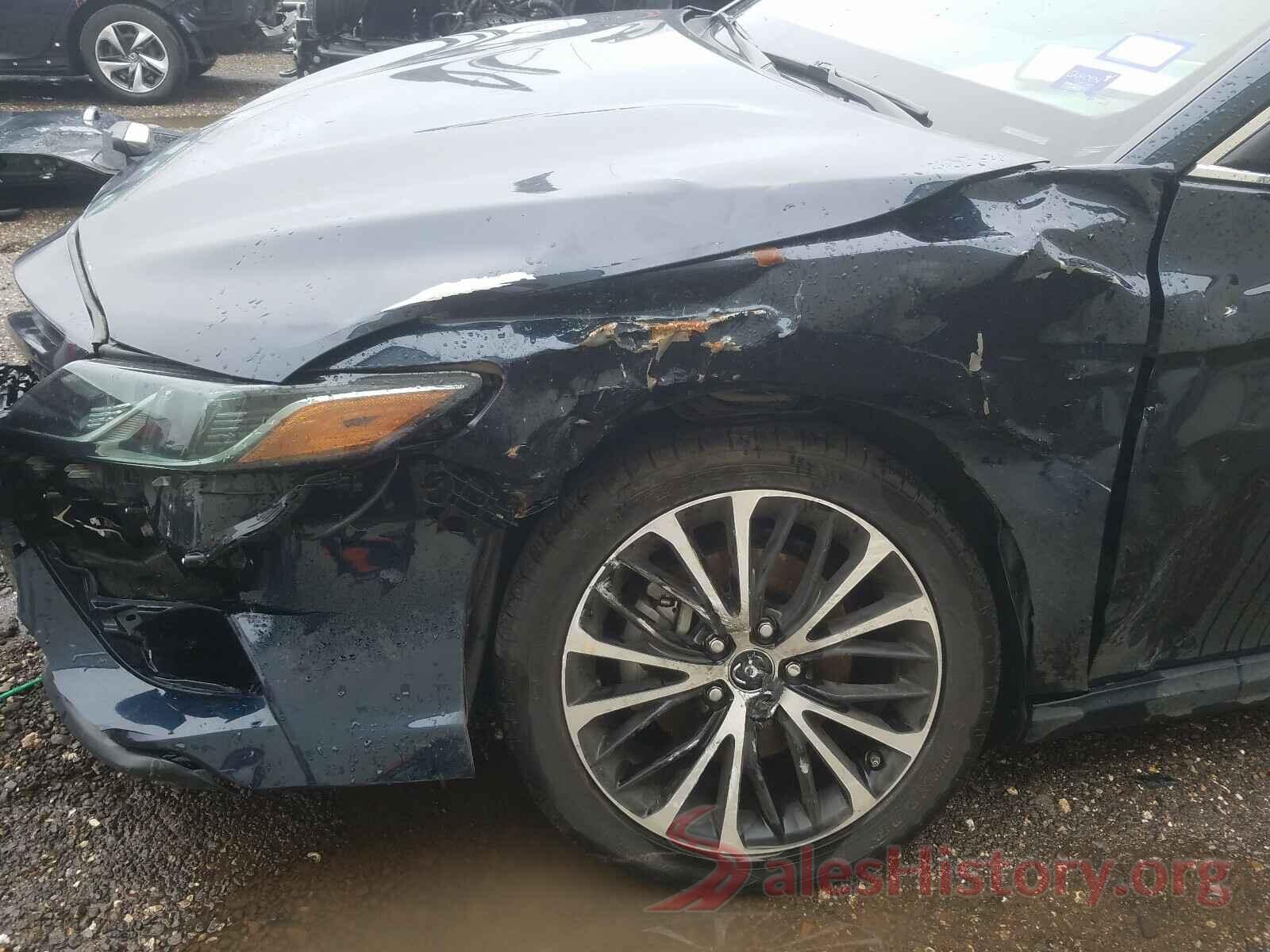 4T1B11HK0JU510761 2018 TOYOTA CAMRY