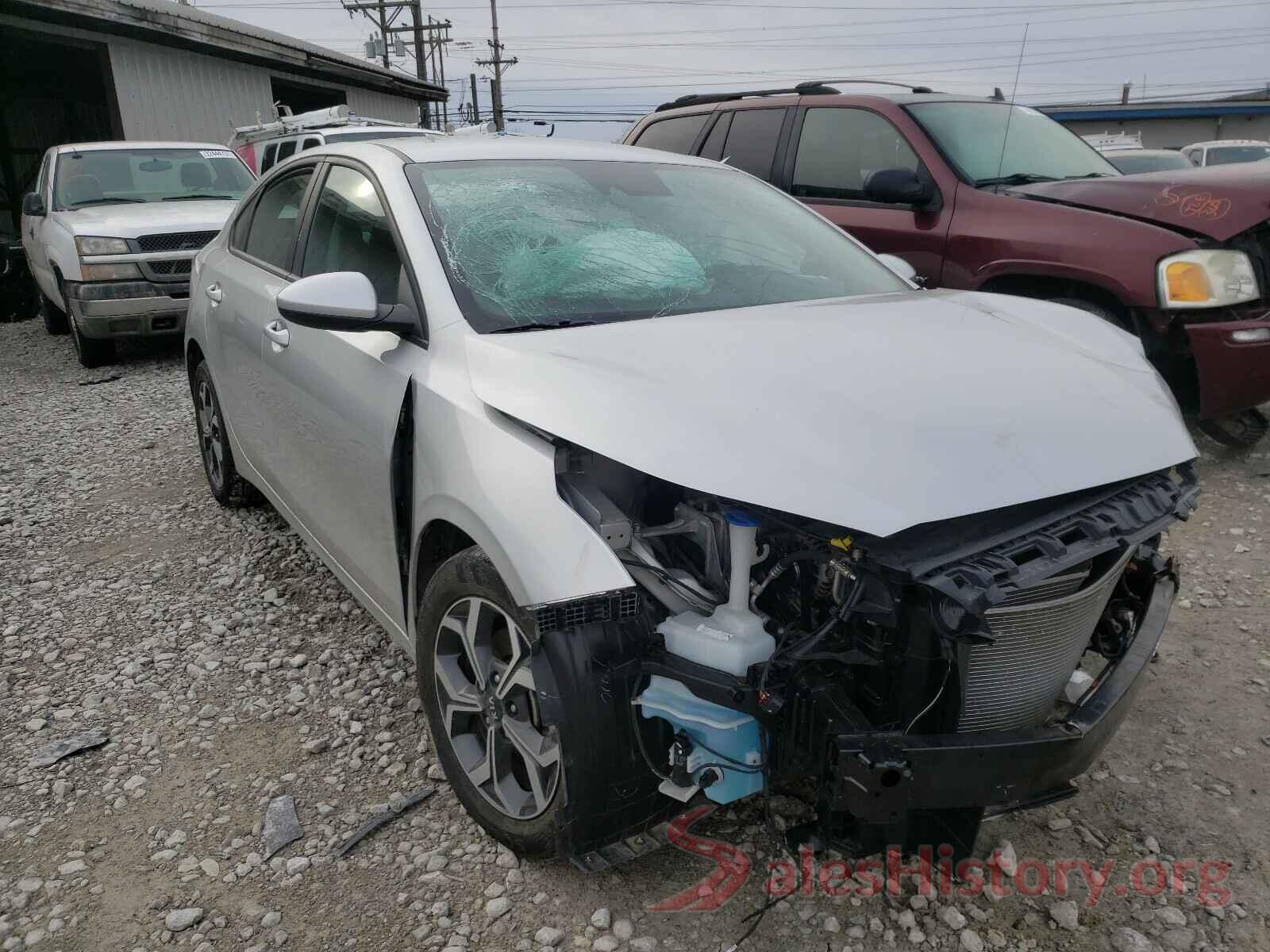 3KPF24AD8KE090537 2019 KIA FORTE