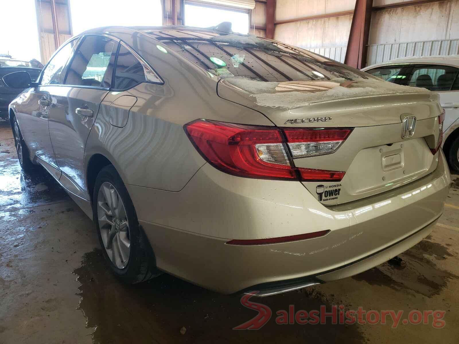 1HGCV1F18JA033300 2018 HONDA ACCORD