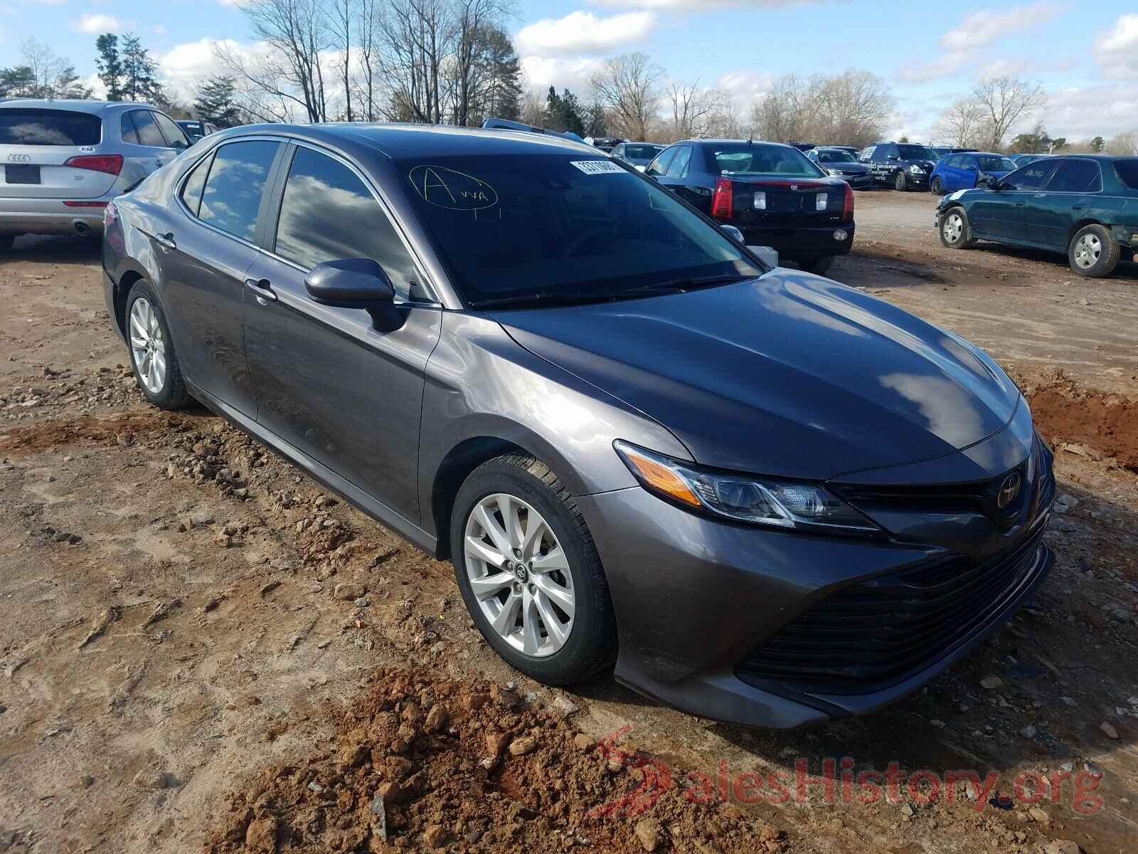 4T1B11HK0JU538091 2018 TOYOTA CAMRY