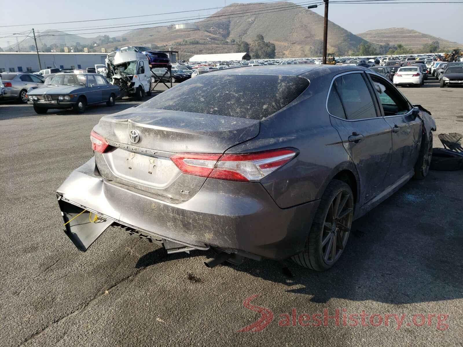 4T1B11HK8JU602815 2018 TOYOTA CAMRY