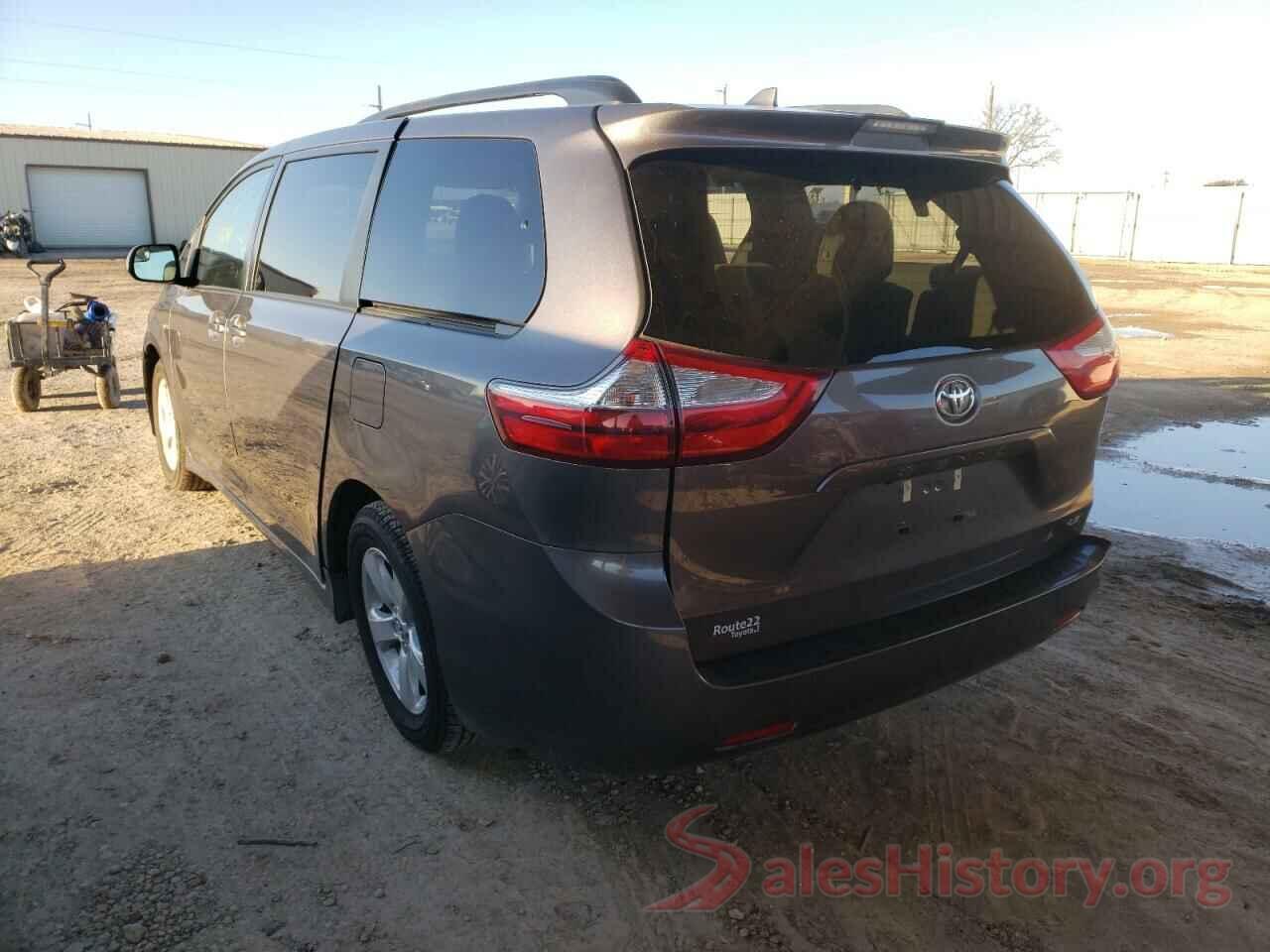 5TDKZ3DC2KS988855 2019 TOYOTA SIENNA