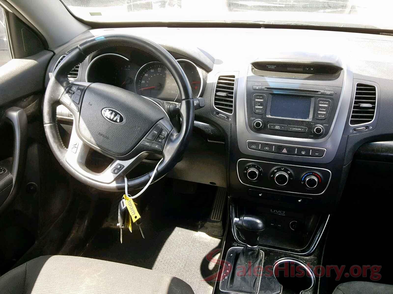 5XYKT4A63EG464041 2014 KIA SORENTO LX