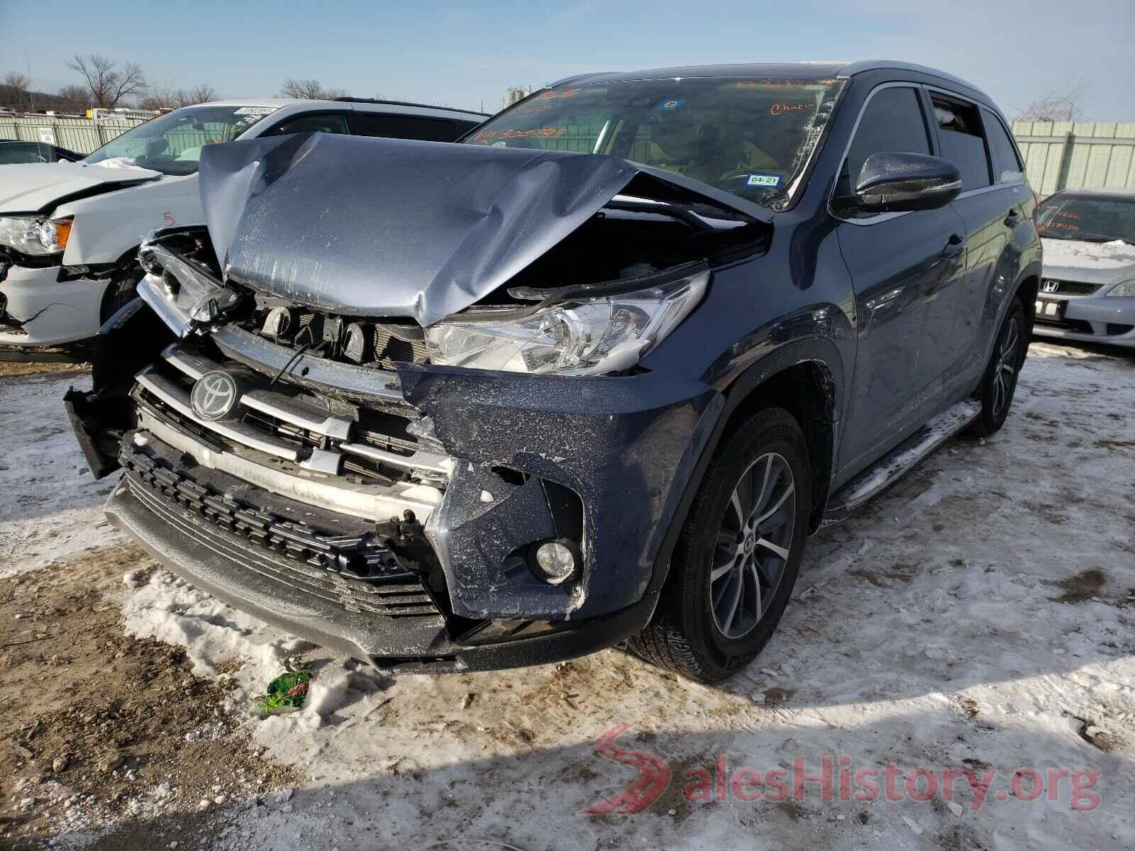 5TDKZRFH4KS300849 2019 TOYOTA HIGHLANDER