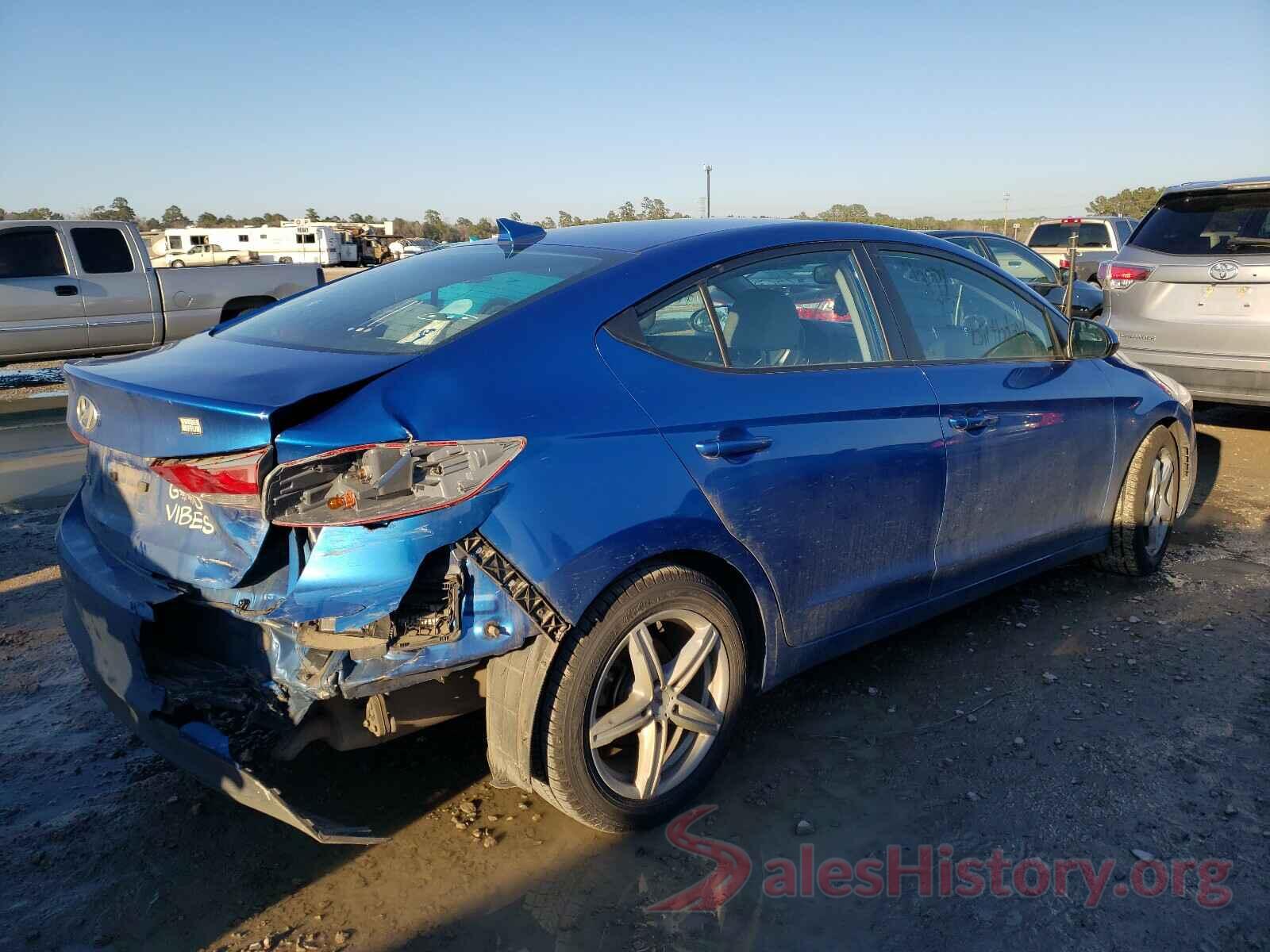 5NPD84LF7JH256724 2018 HYUNDAI ELANTRA