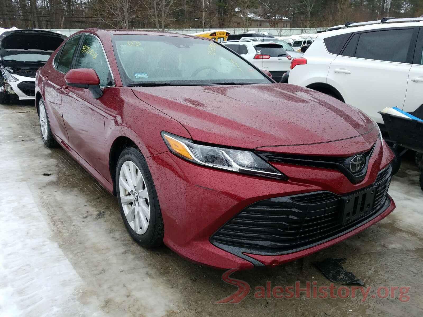 4T1B11HK6JU605437 2018 TOYOTA CAMRY