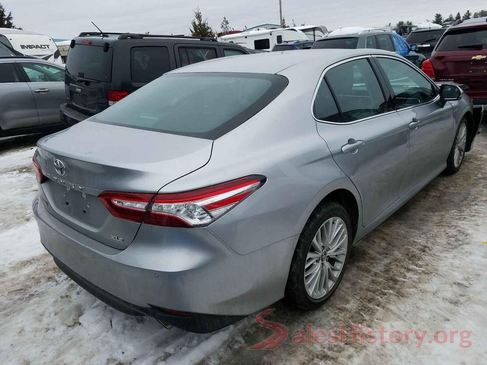 4T1B11HK9JU074184 2018 TOYOTA CAMRY