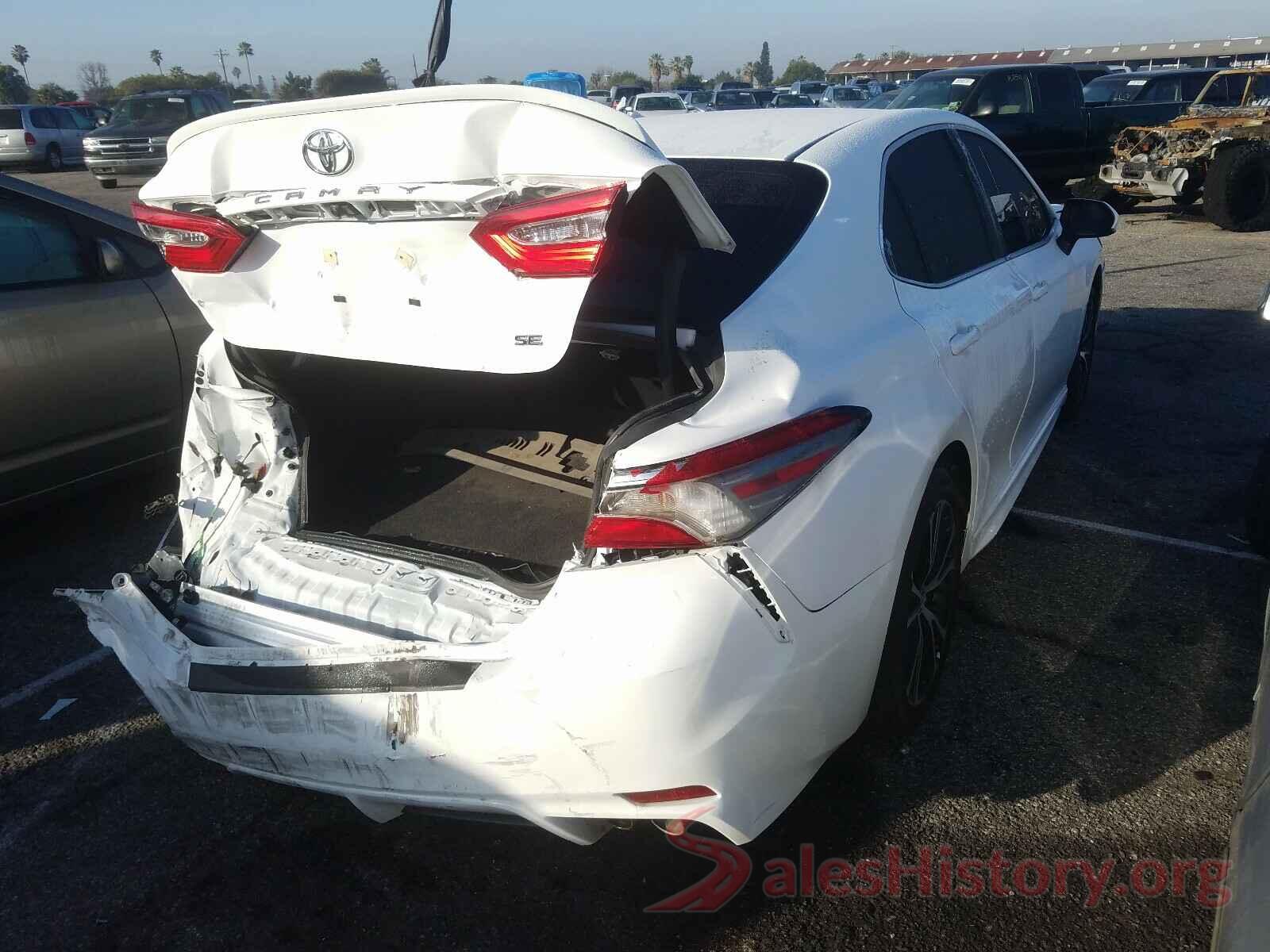 4T1B11HK4JU155738 2018 TOYOTA CAMRY