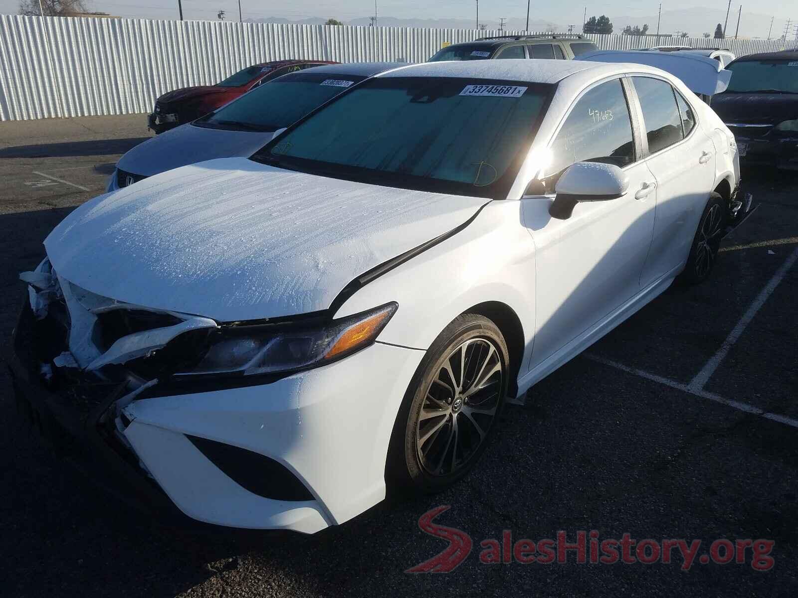 4T1B11HK4JU155738 2018 TOYOTA CAMRY