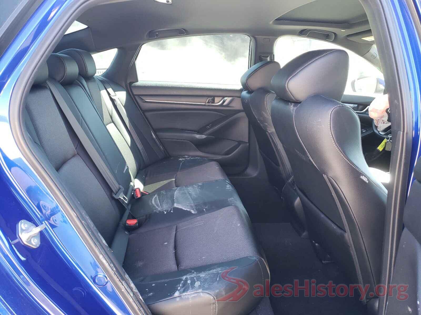 1HGCV2F32JA018900 2018 HONDA ACCORD