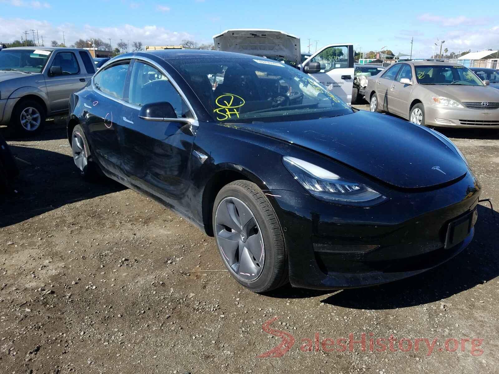 5YJ3E1EA0JF036540 2018 TESLA MODEL 3