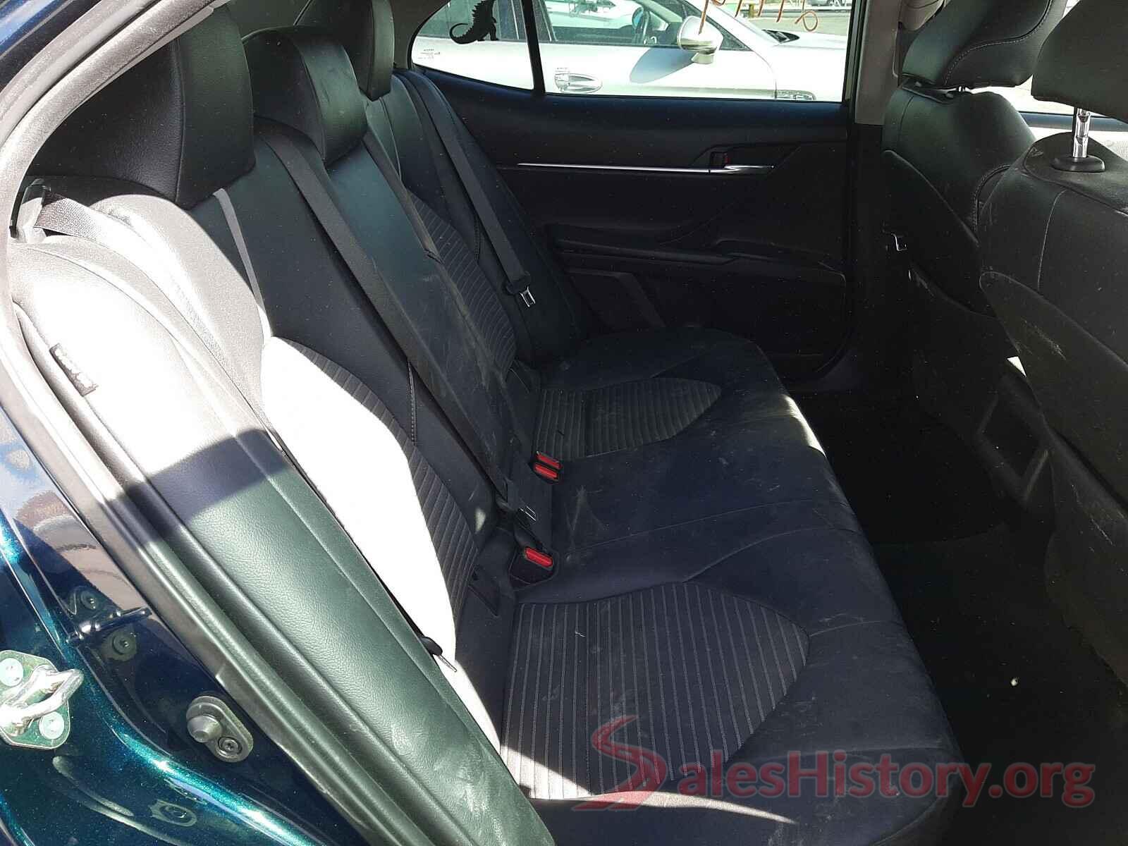 4T1B11HKXKU789735 2019 TOYOTA CAMRY