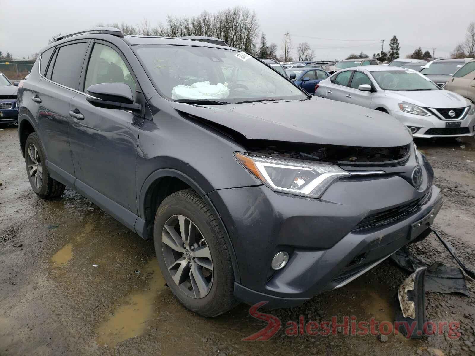 JTMRFREV9JJ246152 2018 TOYOTA RAV4