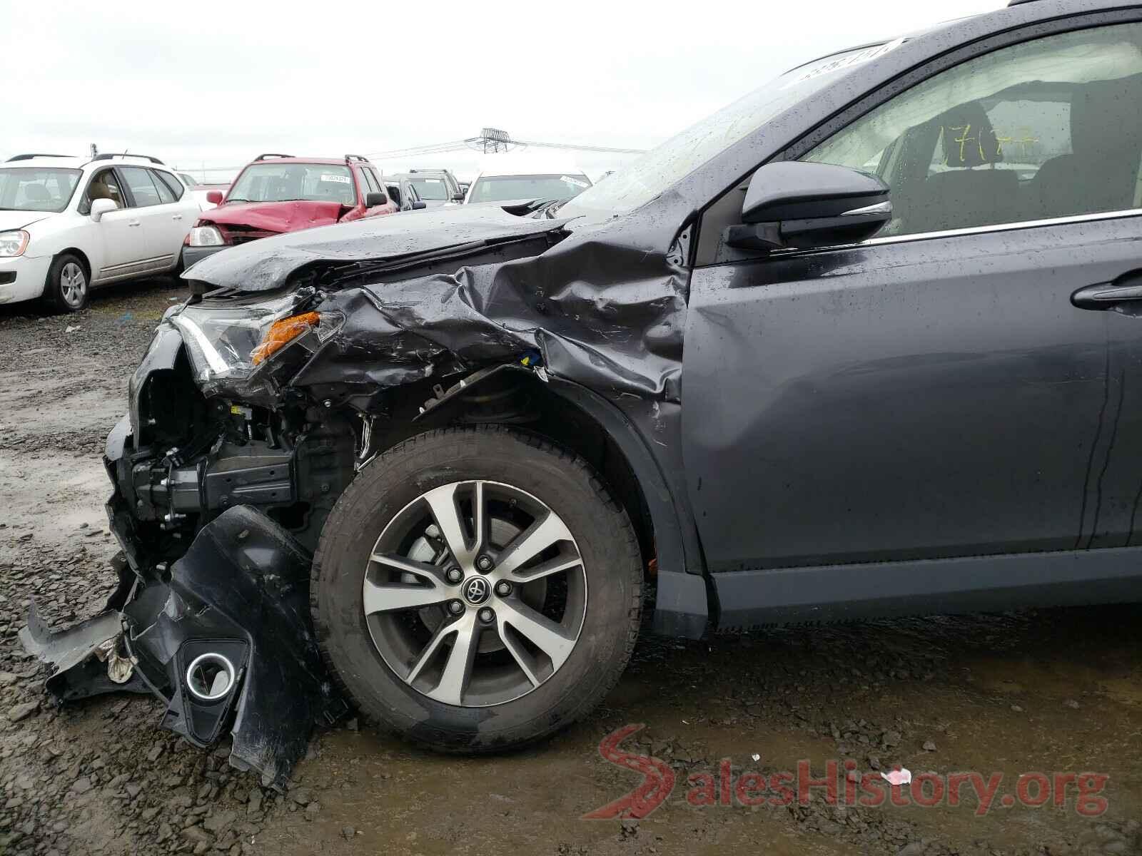 JTMRFREV9JJ246152 2018 TOYOTA RAV4