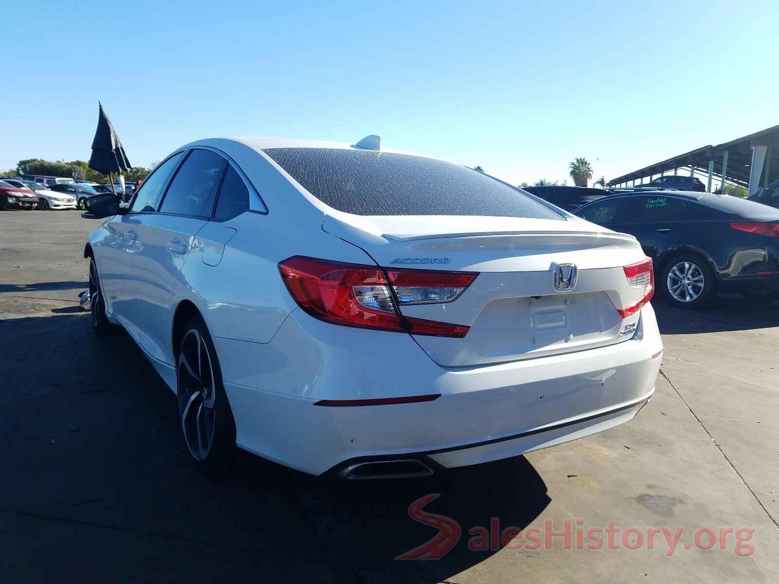 1HGCV2E32JA040607 2018 HONDA ACCORD