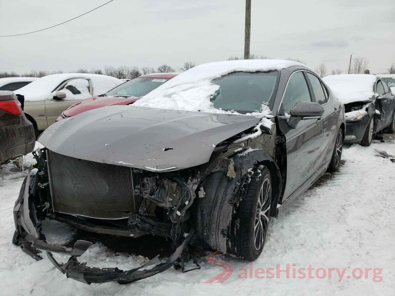 4T1B11HK6JU518413 2018 TOYOTA CAMRY