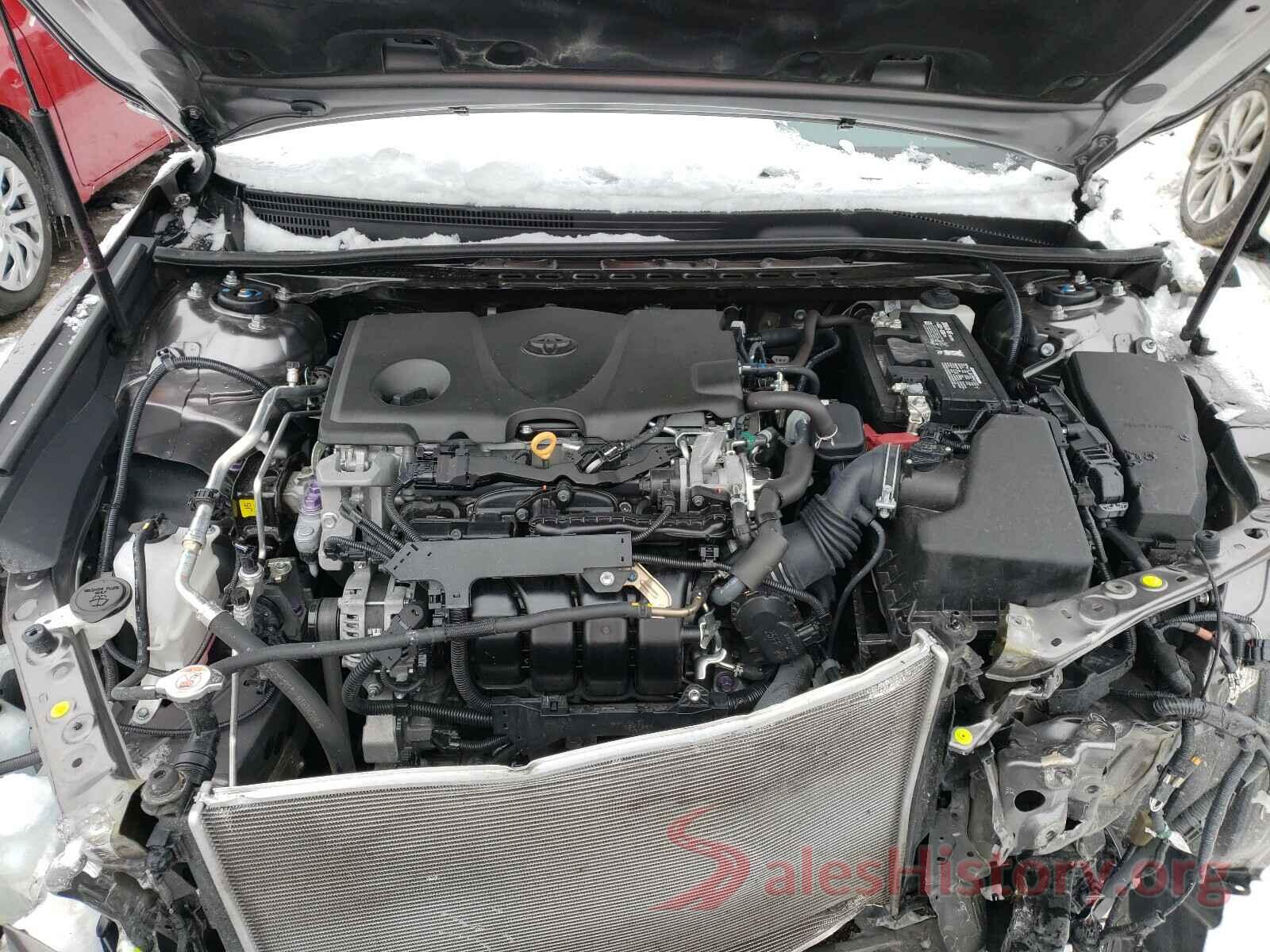 4T1B11HK6JU518413 2018 TOYOTA CAMRY