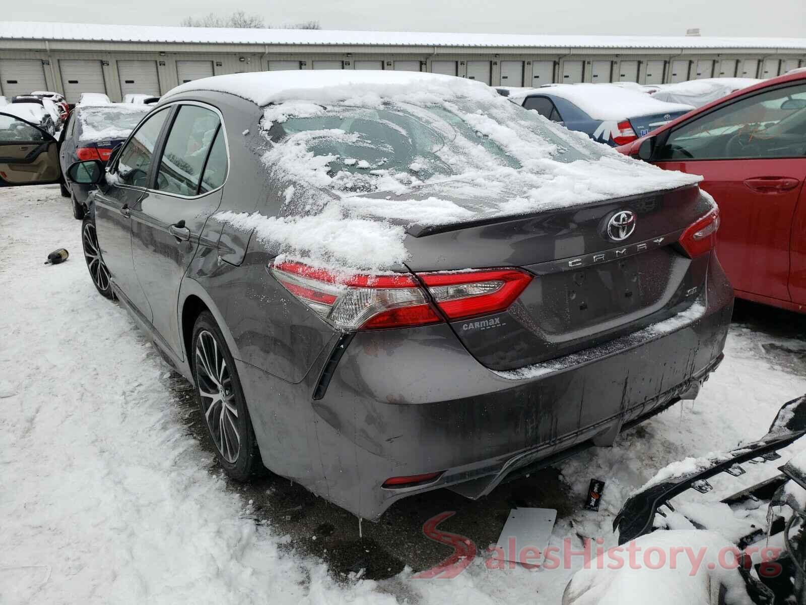 4T1B11HK6JU518413 2018 TOYOTA CAMRY