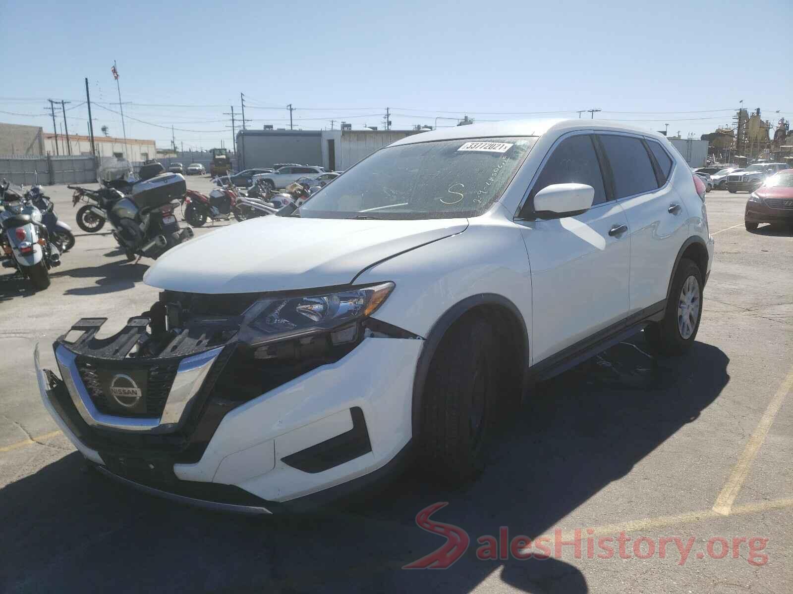 KNMAT2MT5HP607610 2017 NISSAN ROGUE