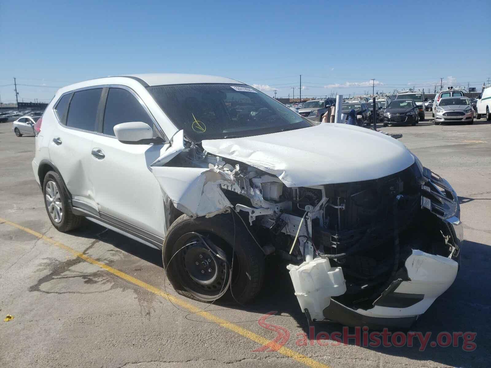 KNMAT2MT5HP607610 2017 NISSAN ROGUE